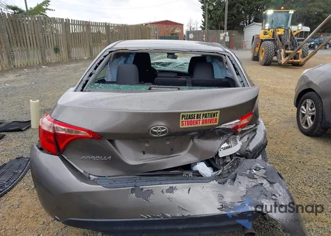 2018 Toyota Corolla L/Le/Xle/Se/Xse z USA, uszkodzony, nr VIN 2T1BURHE5JC042611